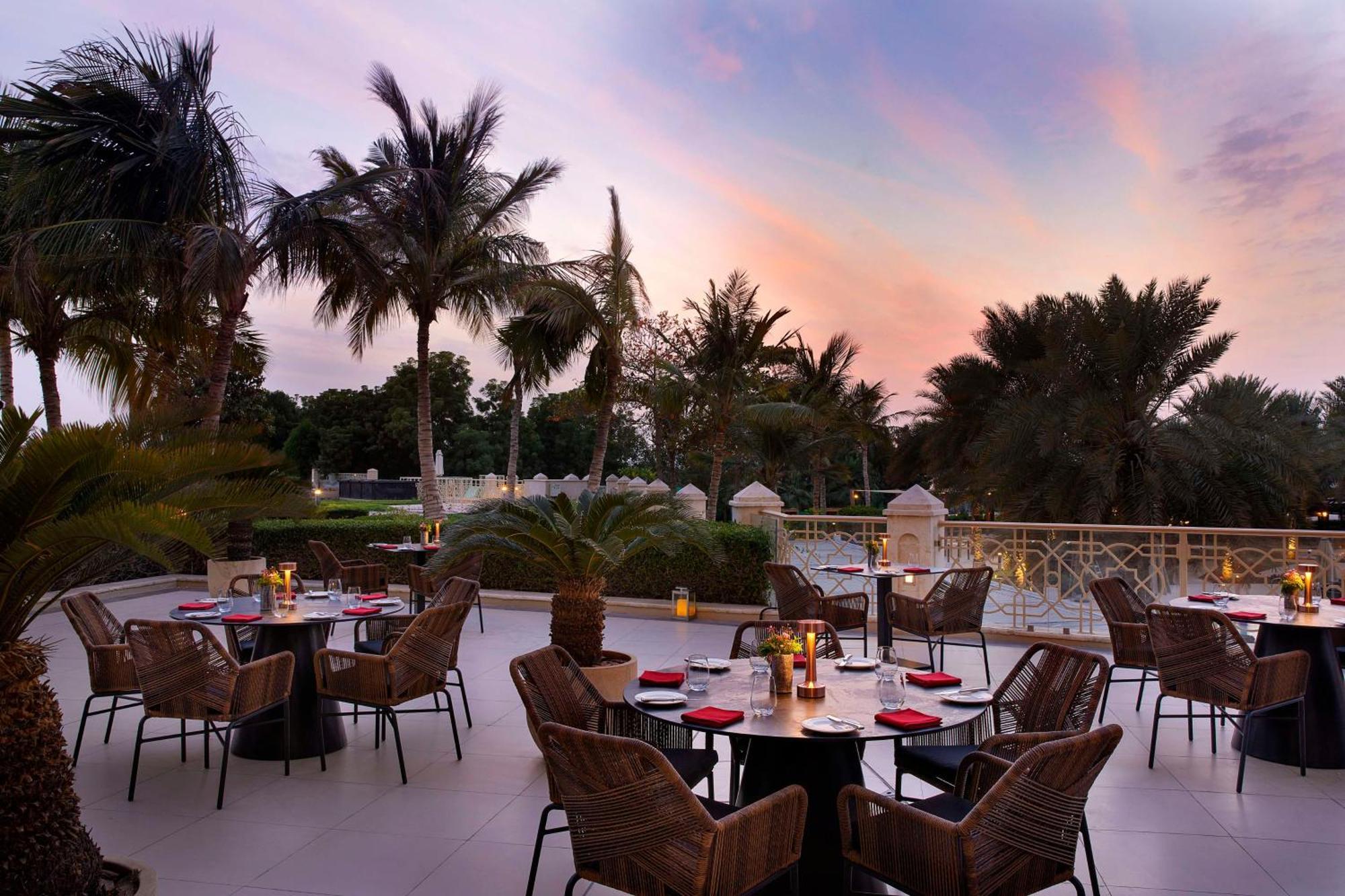 Waldorf Astoria Ras Al Khaimah Eksteriør billede The Deck